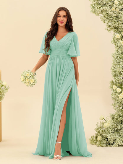 Robe Longue en Chiffon Élégante – Silhouette Fluide A-Line avec Fente Latérale et Volants