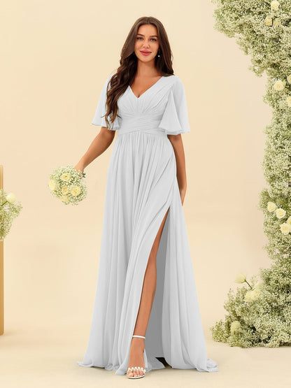 Robe Longue en Chiffon Élégante – Silhouette Fluide A-Line avec Fente Latérale et Volants