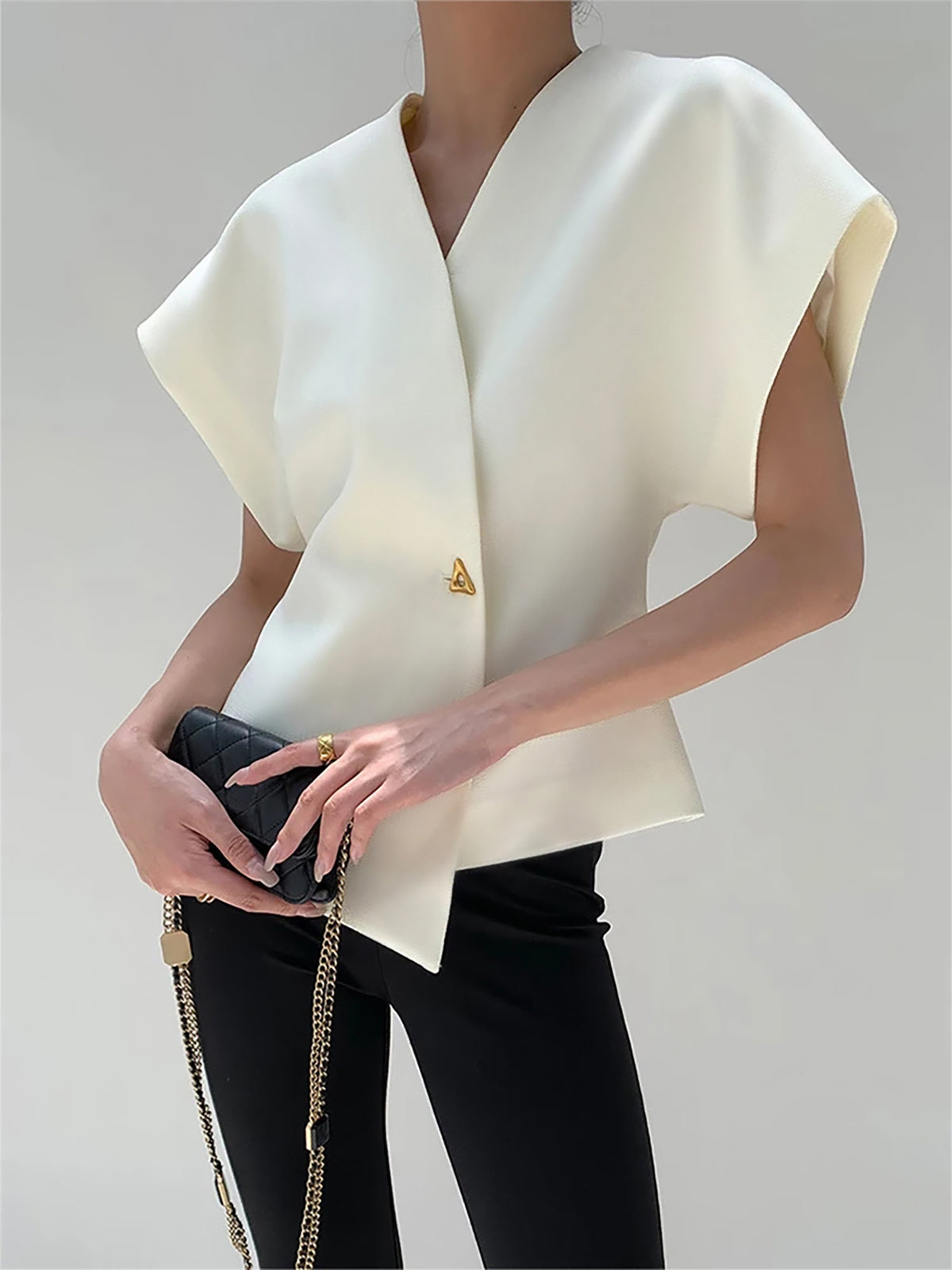 Top da donna con scollo a V elegante - Fluido e raffinato