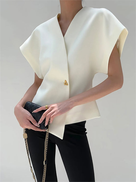 Elegant women's V-neck top - Fluid and refined