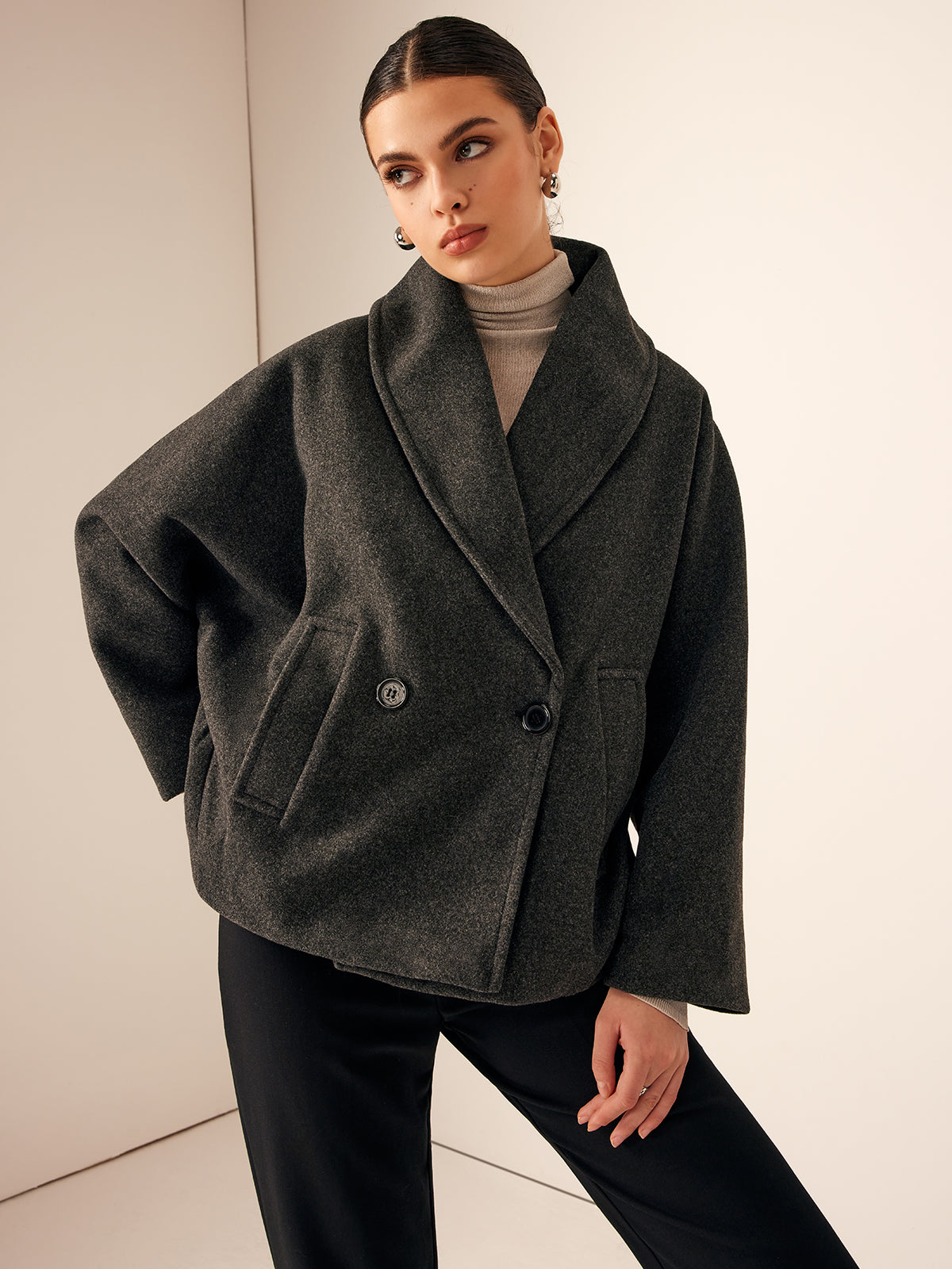 Giacca corta da donna in tweed - Chic e strutturata
