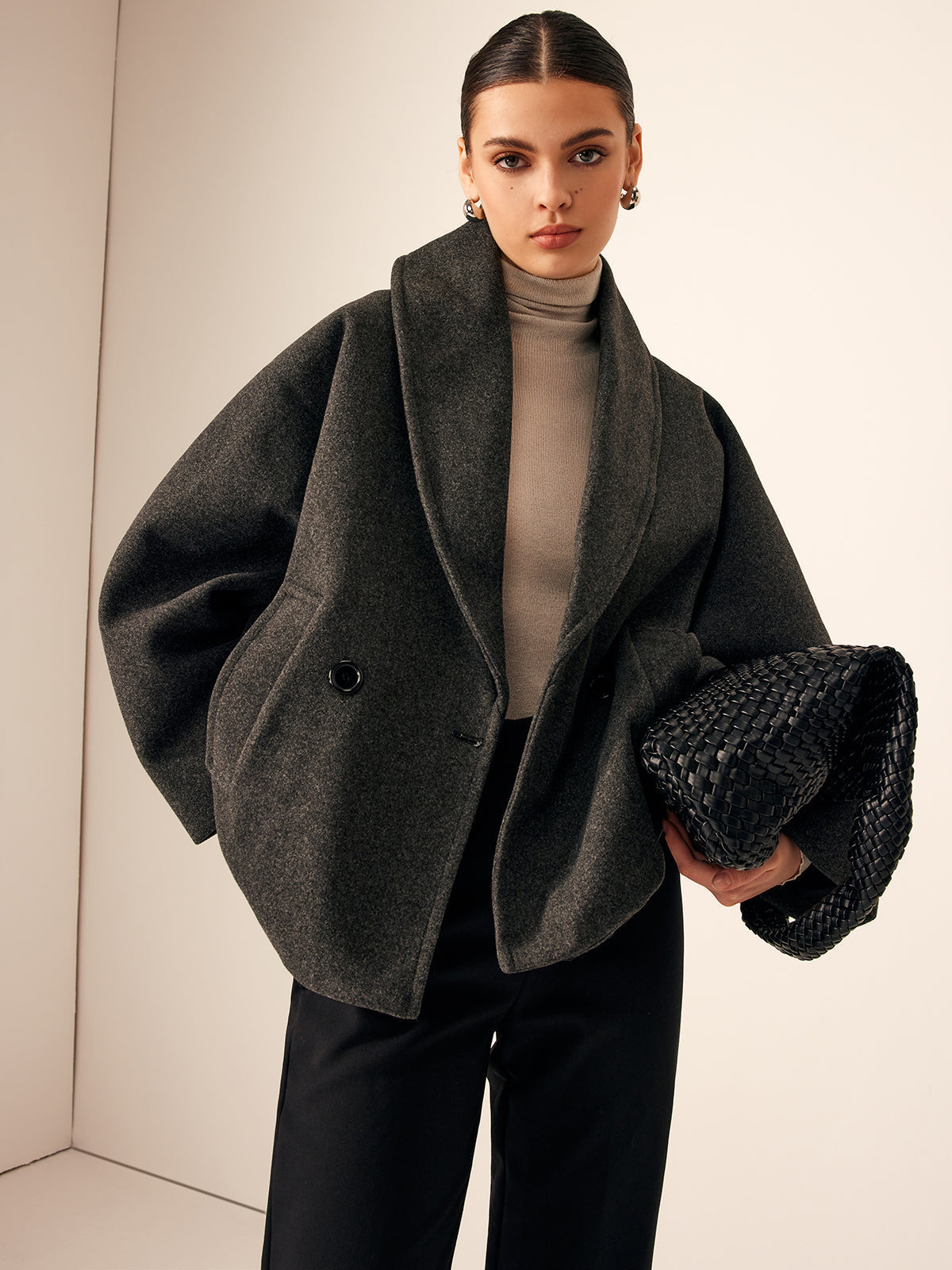 Giacca corta da donna in tweed - Chic e strutturata