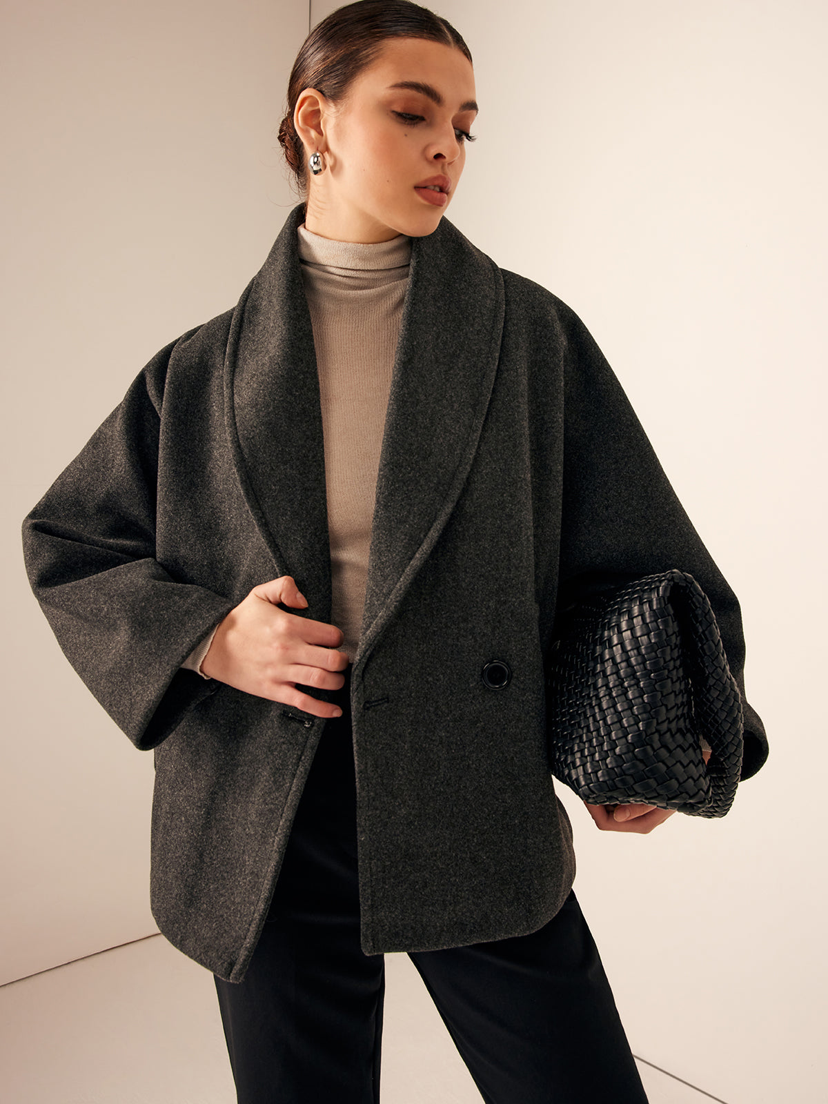 Giacca corta da donna in tweed - Chic e strutturata
