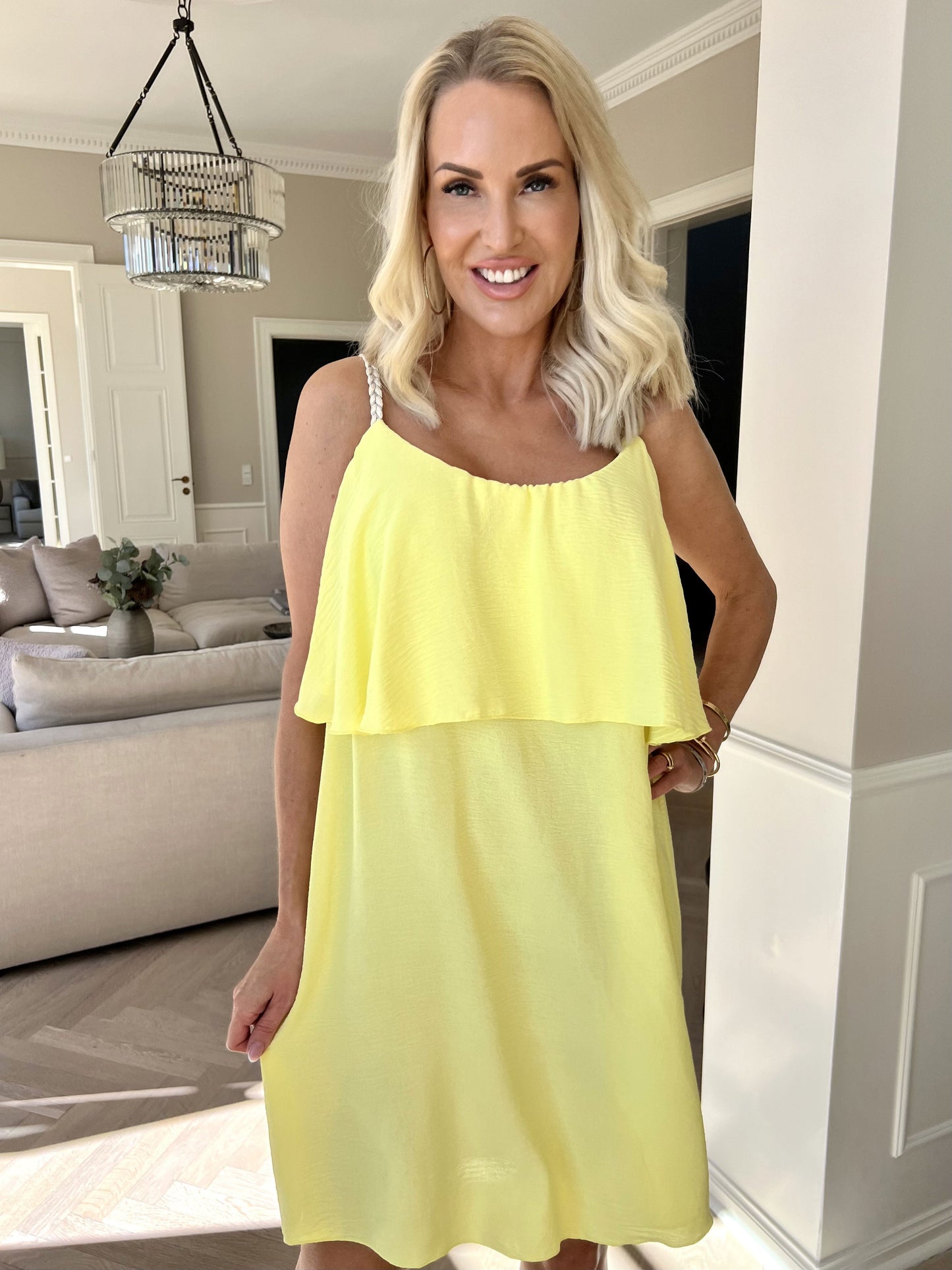 Robe Midi Élégante à Bretelles Fines pour Femme – Confort Léger