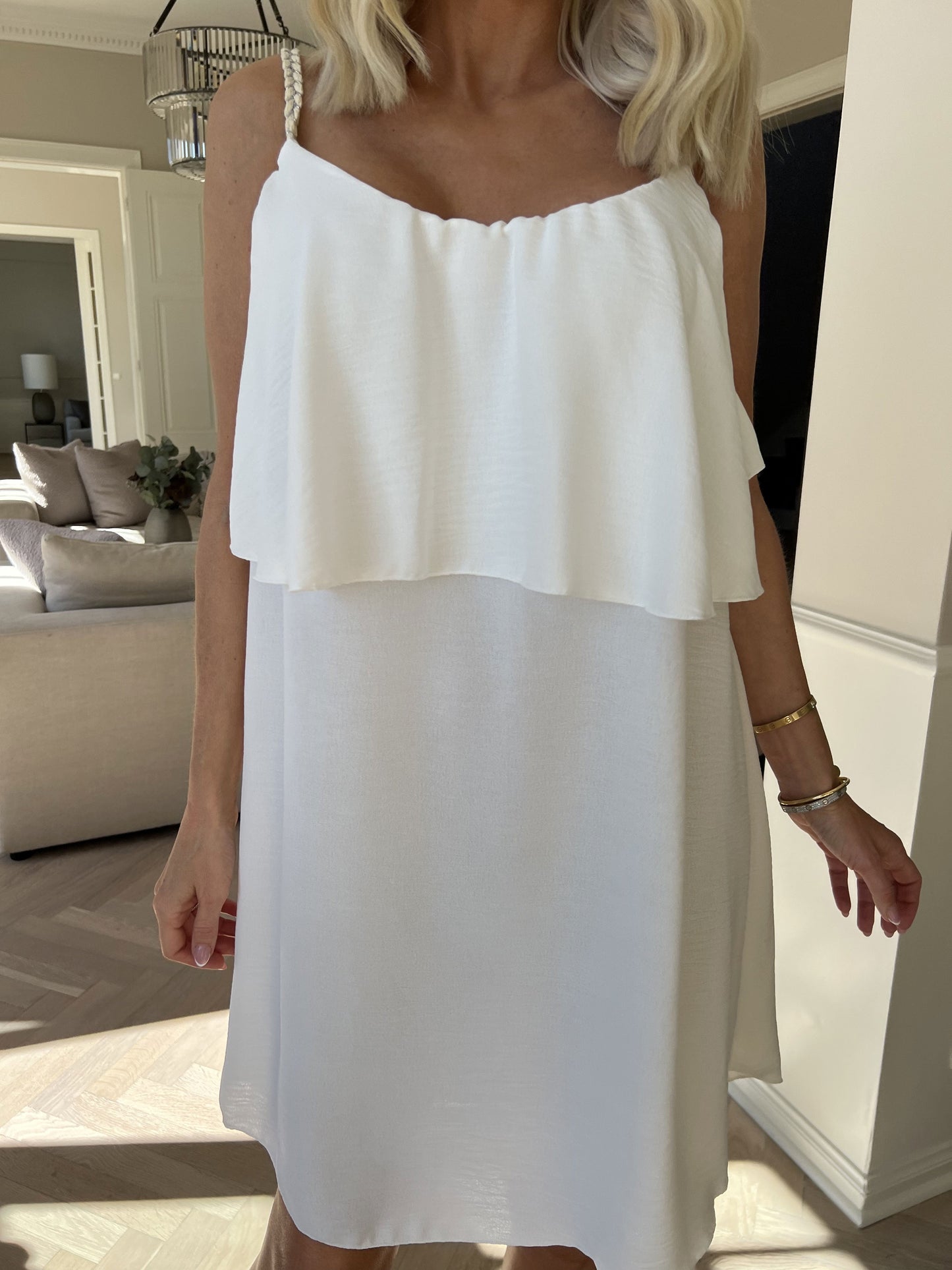 Robe Midi Élégante à Bretelles Fines pour Femme – Confort Léger