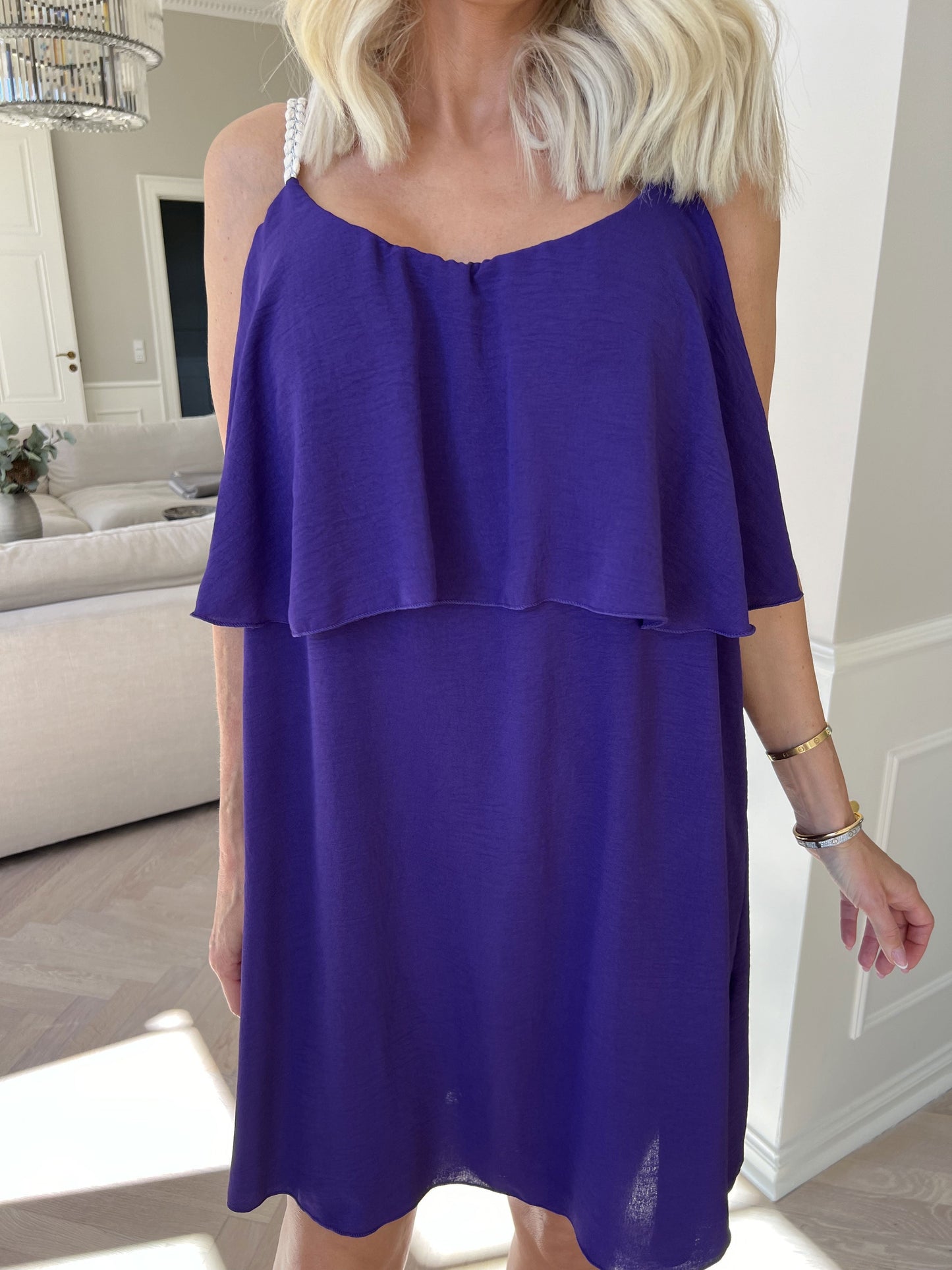 Robe Midi Élégante à Bretelles Fines pour Femme – Confort Léger