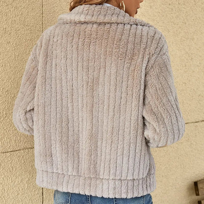 Veste en Polaire Luxueuse pour Femme – Vêtement d'Extérieur Doux et Confortable
