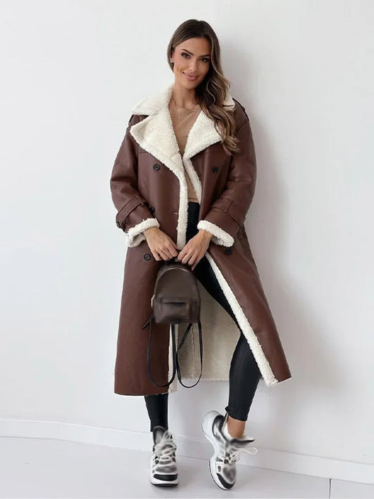 Manteau Femme à Revers et Doublure Sherpa – Long Vêtement d’Hiver Élégant