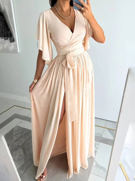 Robe de Soirée Maxi Élégante à Fente Latérale pour Femme – Coupe Fluide Col V avec Ceinture et Manches Courtes