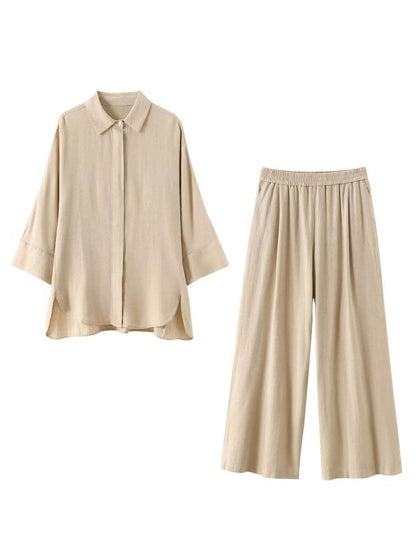 Ensemble chemise ample et pantalon large en matière légère