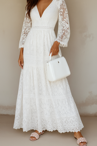 Robe Maxi Blanche à Fleurs Boho pour Femme – Style Élégant à Col V
