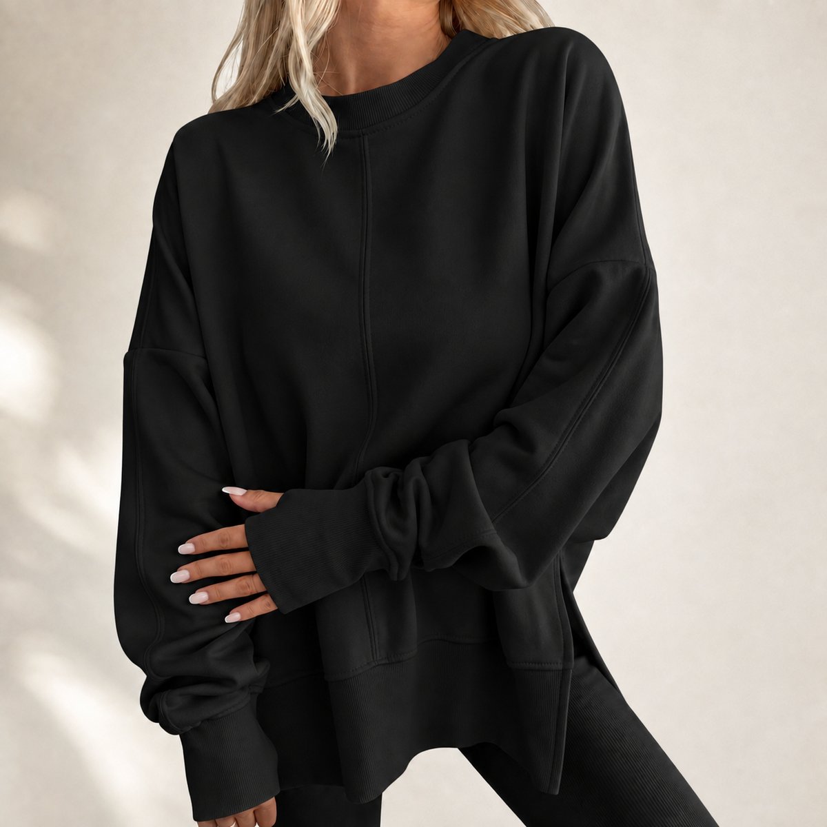 Top oversize da donna con scollo rotondo - Morbido e moderno
