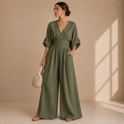 Elegant women's jumpsuit with a flowing cut - Chic and flattering