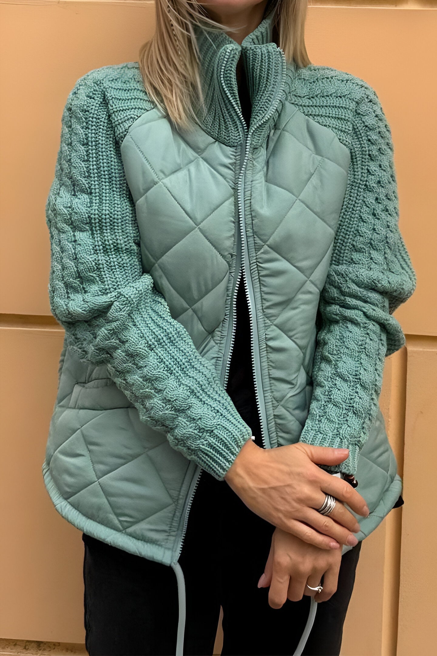 Veste Femme Tricotée Puffer Col Roulé Zippée