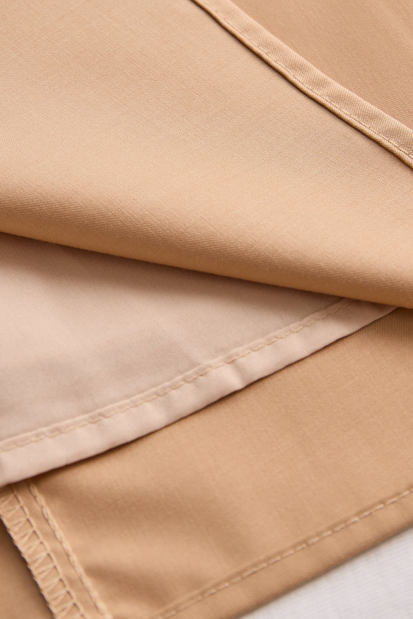 Blouse Élégante Sans Manches pour Femme – Tissu Mélangé avec Détail Noué