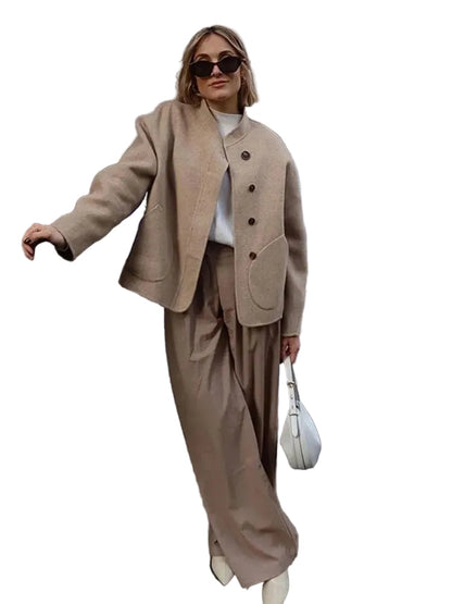 Women's cropped jacket - Chic and versatile