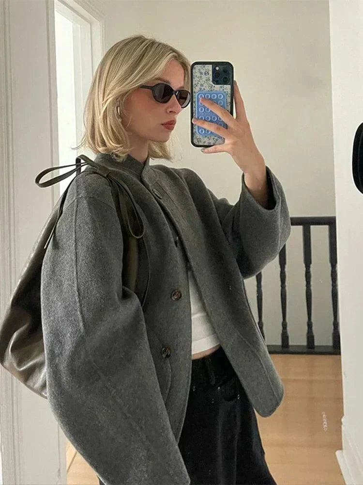 Women's cropped jacket - Chic and versatile