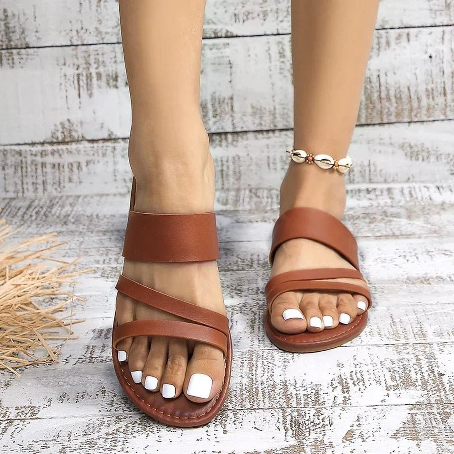 Women's sandals with crossed straps and soft sole - Comfortable and summery