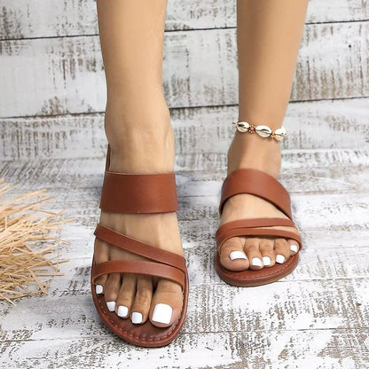 Women's sandals with crossed straps and soft sole - Comfortable and summery