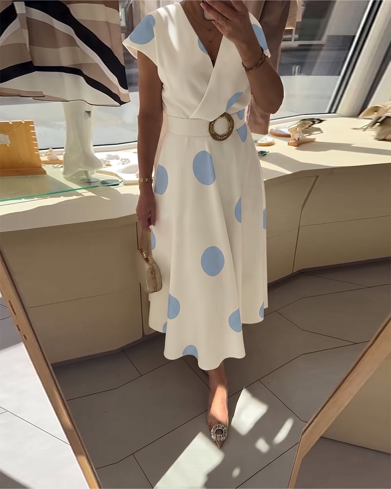 Fitted women's polka dot dress with V-neck - Flattering and feminine