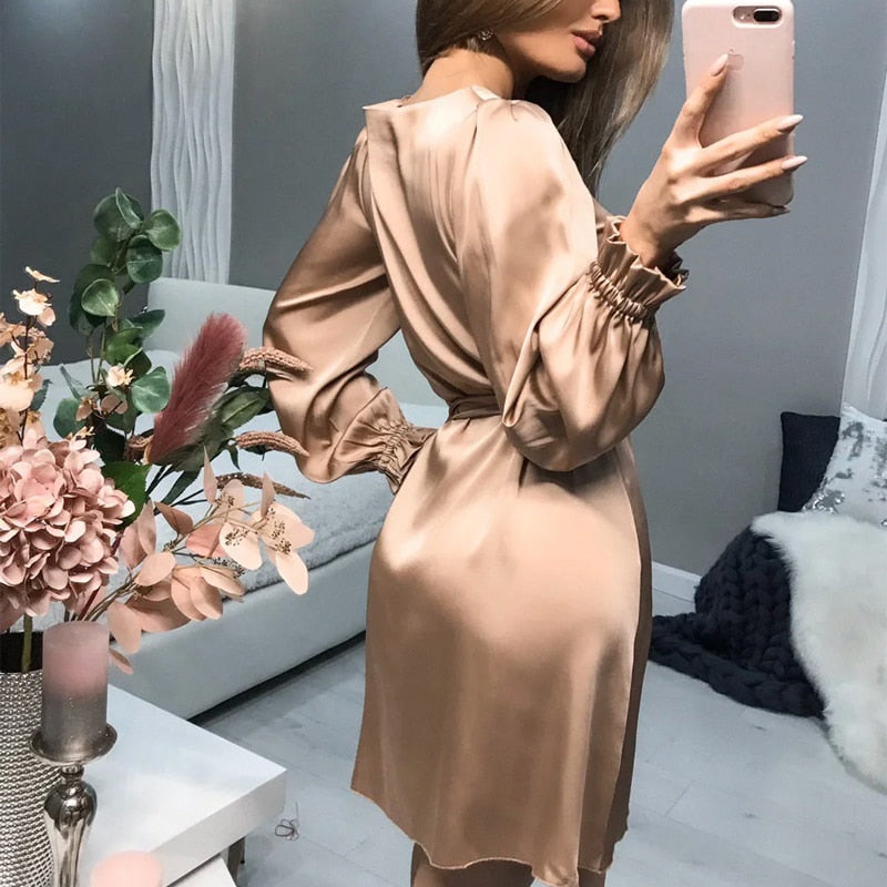 Robe Mini Satin Élégante Femme – Style Classique Chic à Manches Longues
