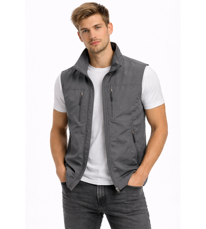 Men's zip-up bodywarmer with stand-up collar - Practical and versatile