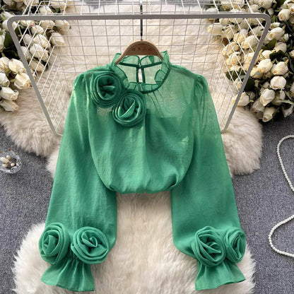Chemisier Femme Élégant en Chiffon Blanc – Col Haut avec Détail Rose 3D