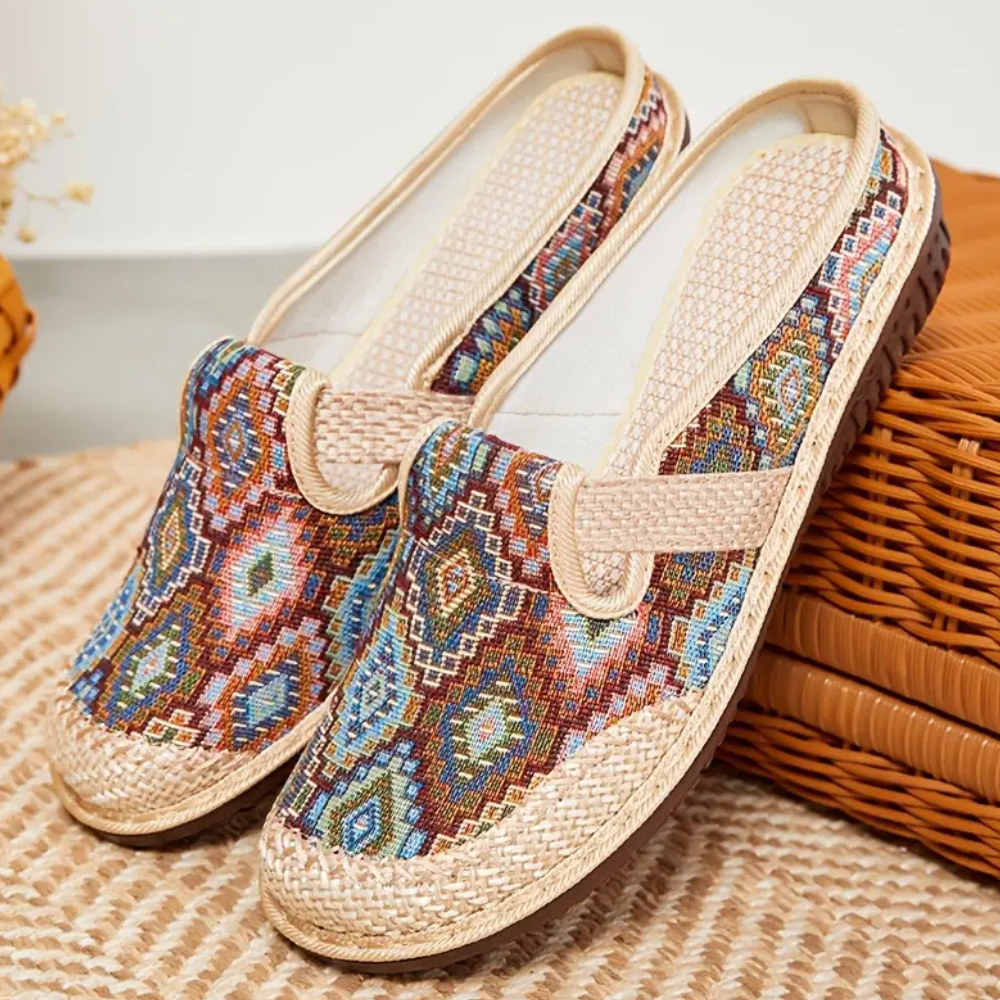 Mules d’Été Brodées Femme – Chaussures Slip-On Confortables et Fashion