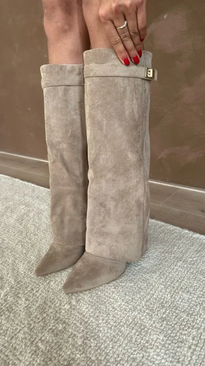 Bottes hautes femme à talons – Design élégant avec détail doré