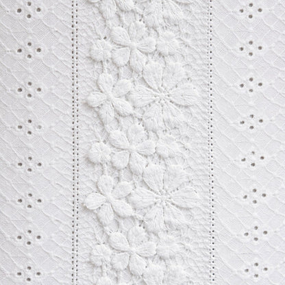 Robe Courte Blanche Femme en Broderie Anglaise – Style Été Sans Manches