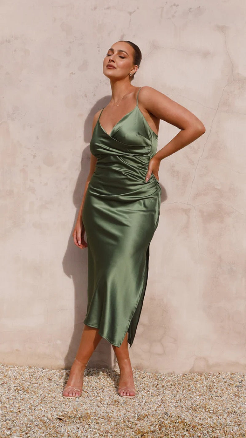 Robe midi satinée élégante sans manches pour femme – Style soirée invitée mariage avec fente