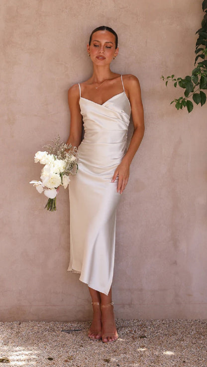 Robe midi satinée élégante sans manches pour femme – Style soirée invitée mariage avec fente