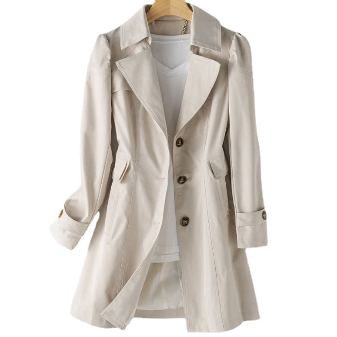 Women's fitted trench coat with buttons and classic collar - Elegant and timeless