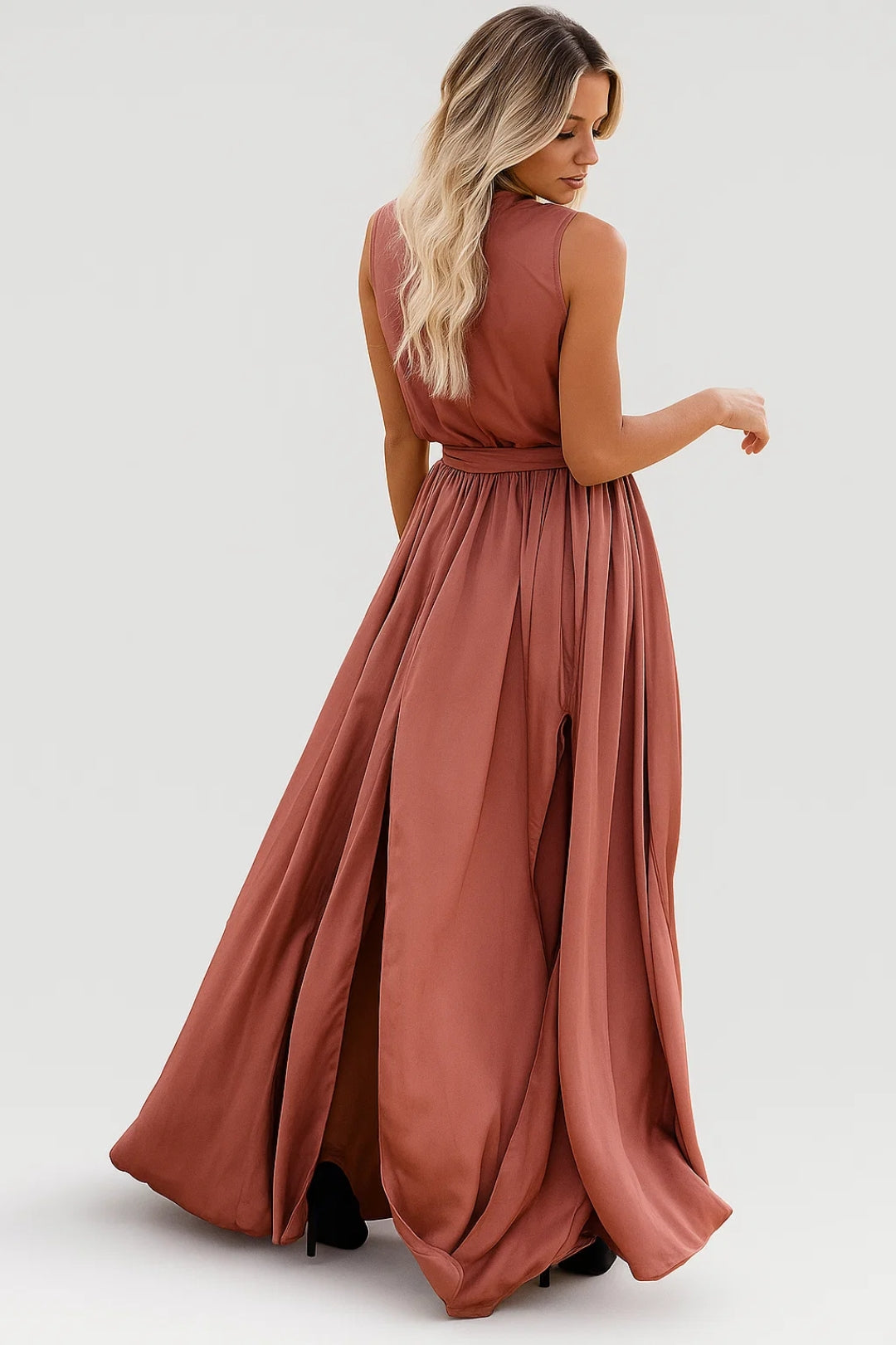 Abito lungo da donna con scollo a V incrociato e spacco - Elegante e valorizzante