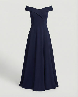 Women's maxi dress with strapless and off-shoulder design - Elegant and fitted