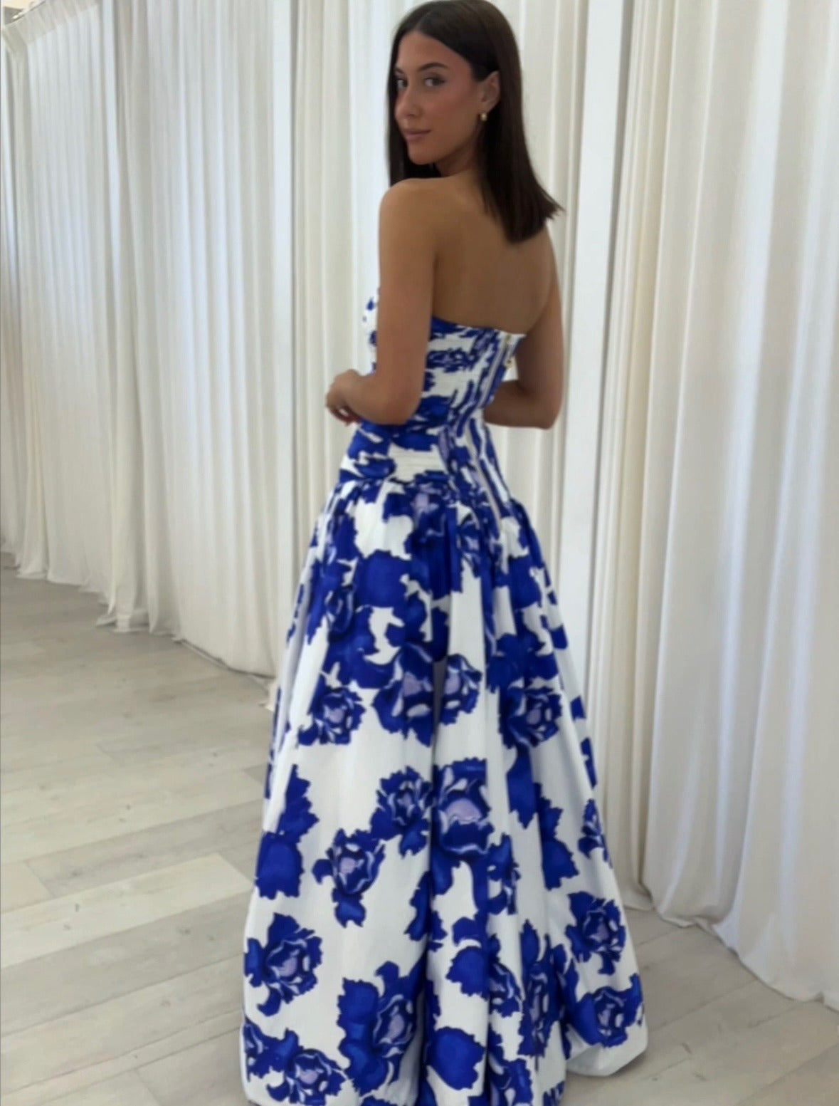 Robe maxi fleurie drapée femme – Allure romantique et élégante