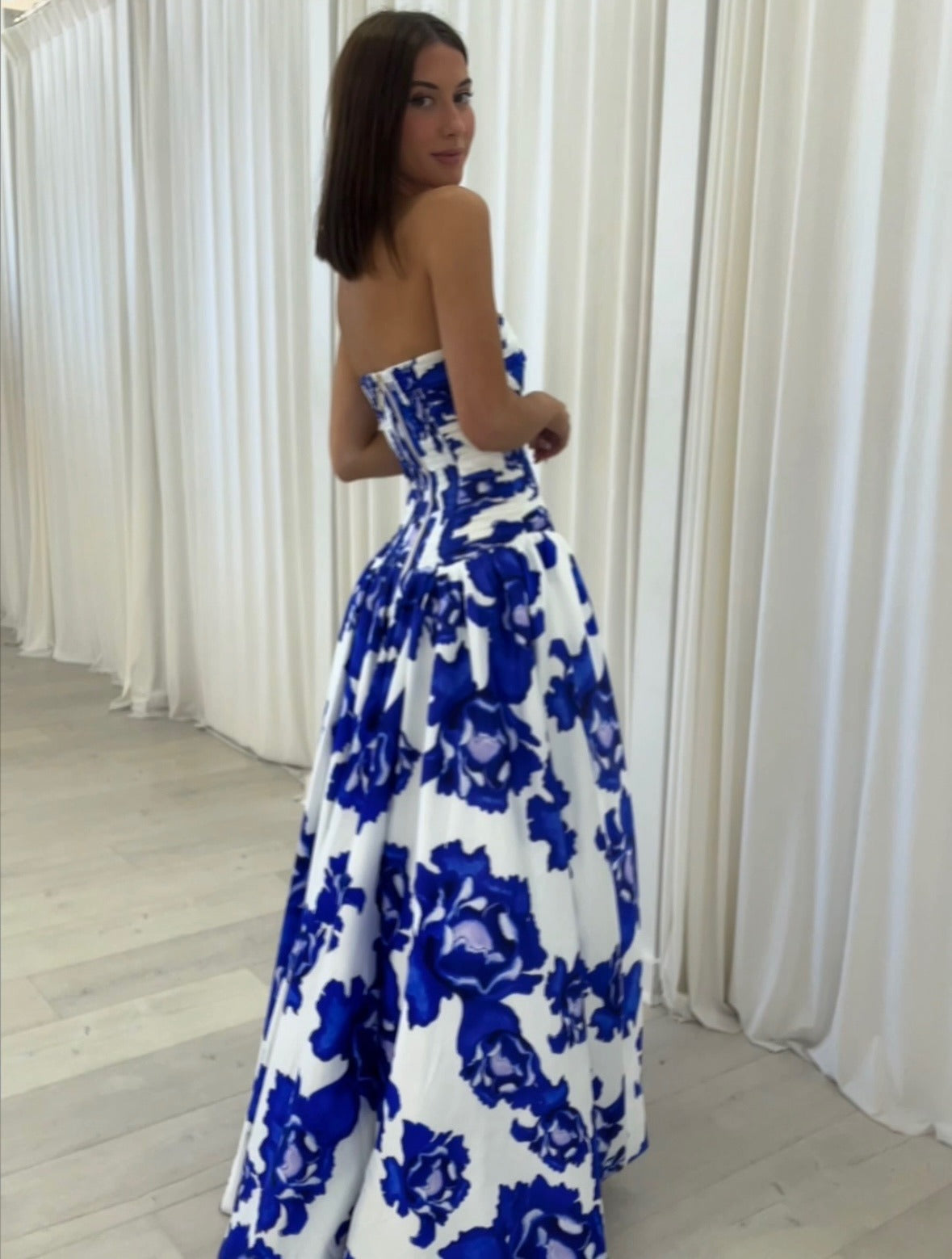 Robe maxi fleurie drapée femme – Allure romantique et élégante