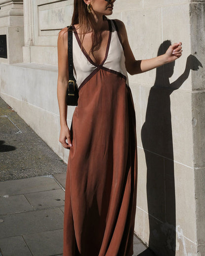 Robe longue contrastée pour femme – Style élégant et fluide pour les soirées