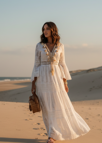 Robe Maxi Bohème Élégante Blanche Femme – Col V et Manches Évasées