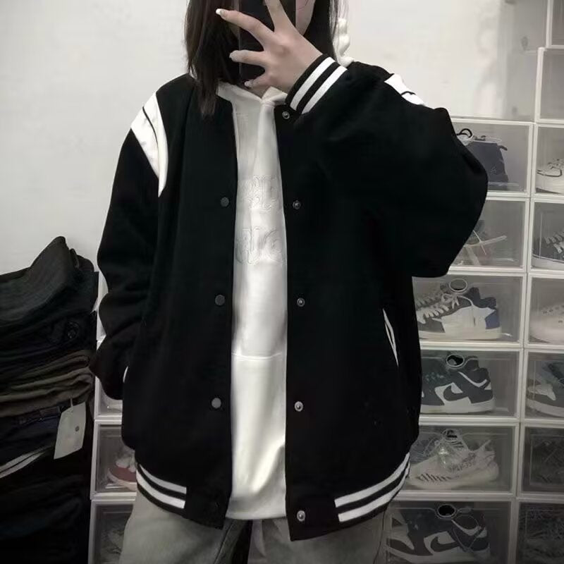 Veste Varsity Rétro Femme – Coupe Décontractée avec Manches à Rayures