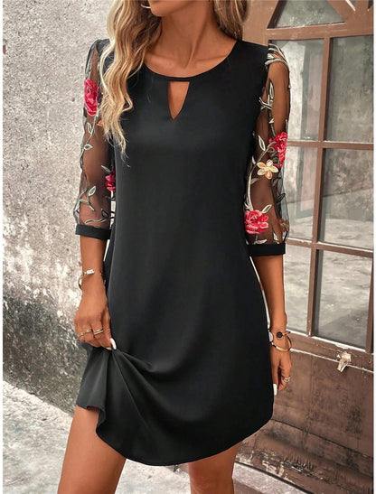 Robe Mini d’Été Élégante pour Femmes – Robe en Mesh à Col Rond et Broderie Florale