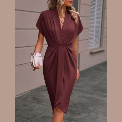 Robe portefeuille mi-longue pour femme avec ceinture nouée et fente élégante