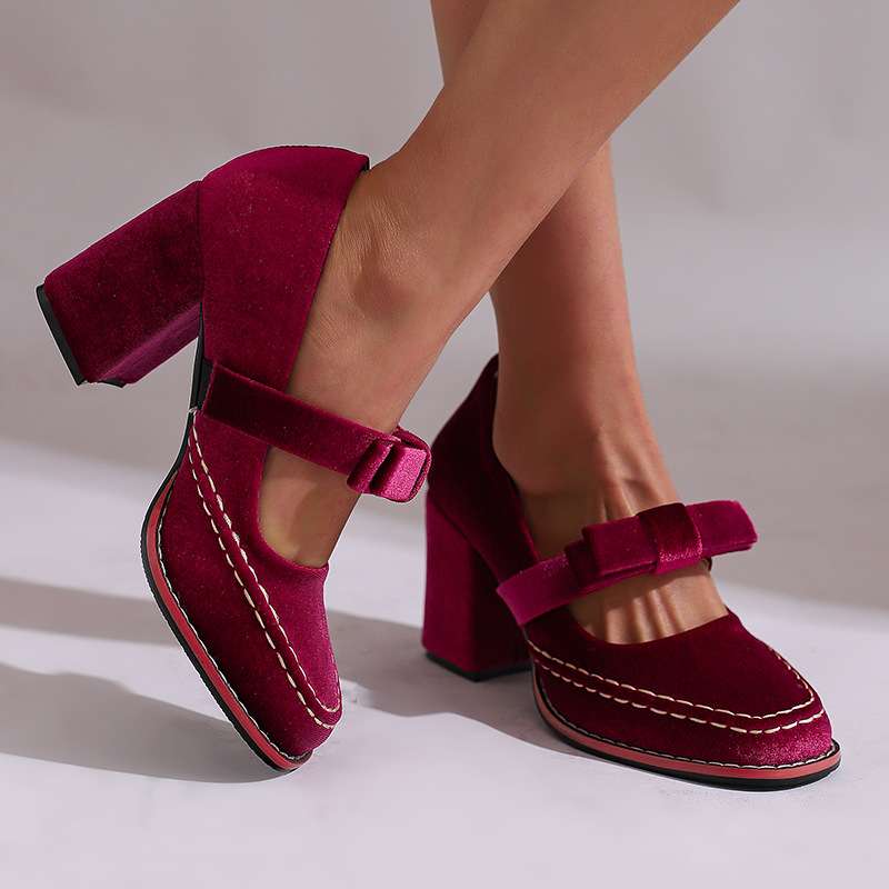 Mocassins à talon bloc en velours – Chaussures élégantes et confortables
