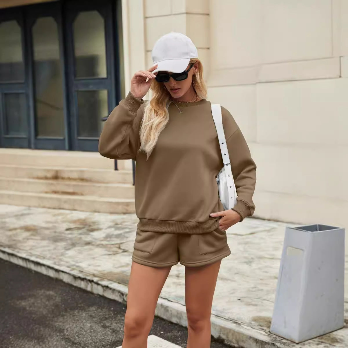 Ensemble Sportif Décontracté pour Femme – Sweatshirt Stylé et Short Confortable