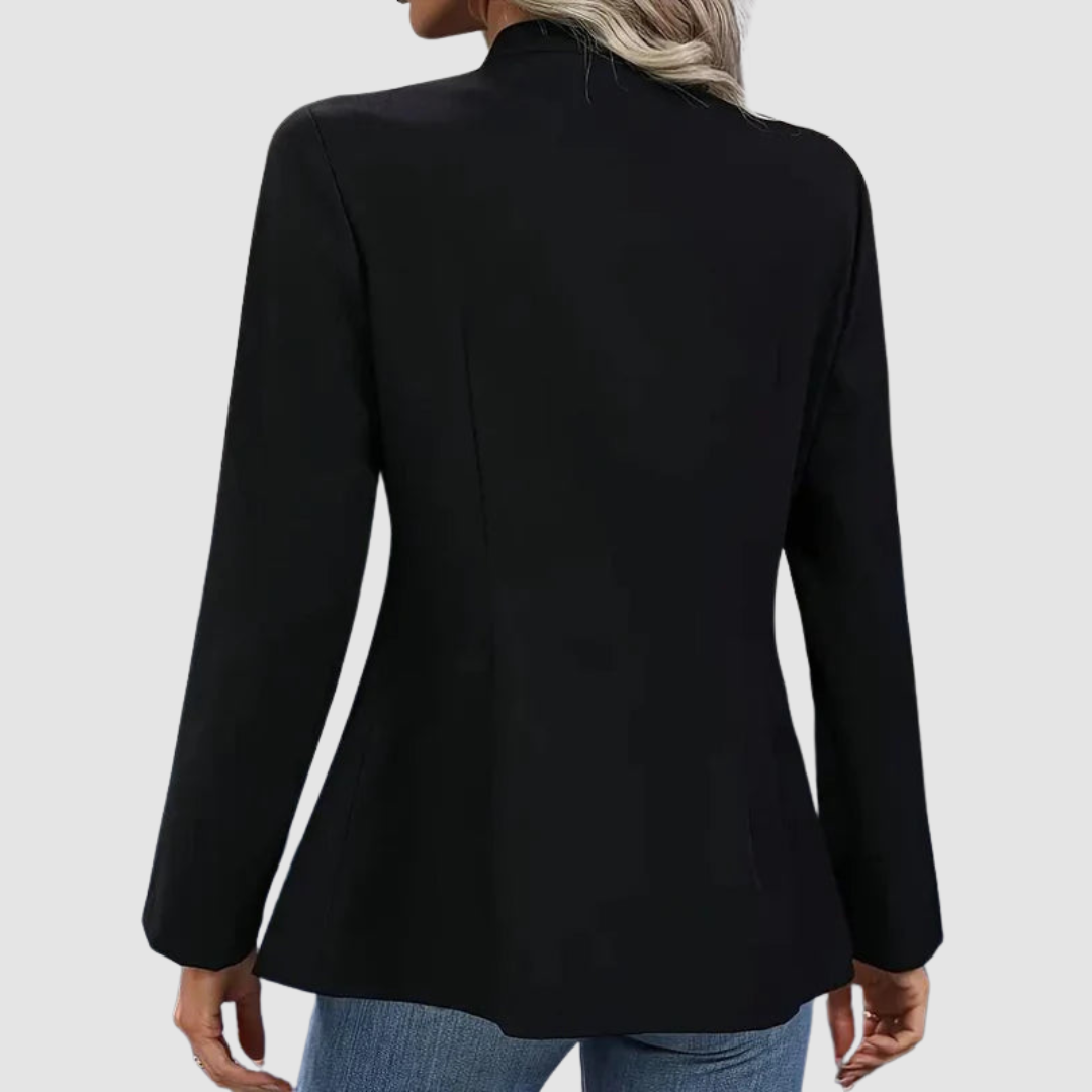 Luxury Structured Blazer for Women – Chic, Modern, and Feminine Style.