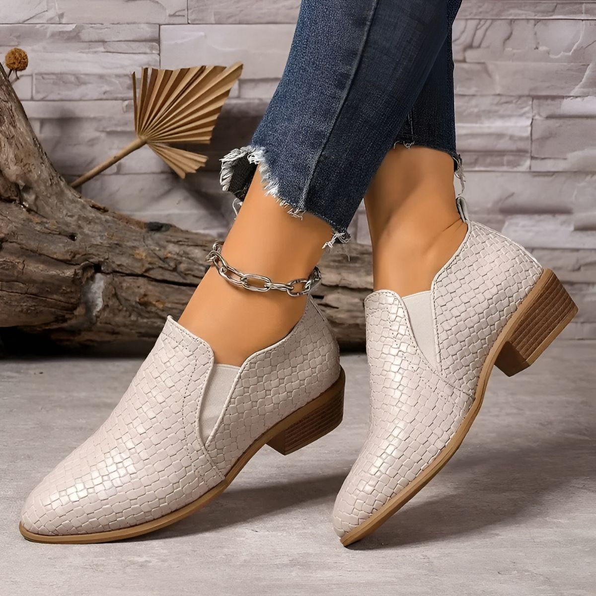 Chaussures Oxford Femme en Cuir Tressé Noir – Talon Bloc À enfiler