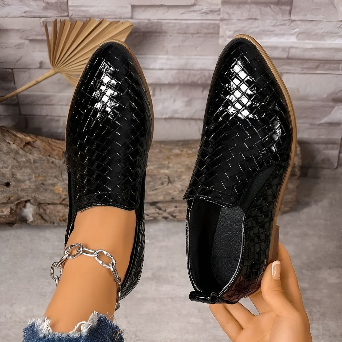 Chaussures Oxford Femme en Cuir Tressé Noir – Talon Bloc À enfiler