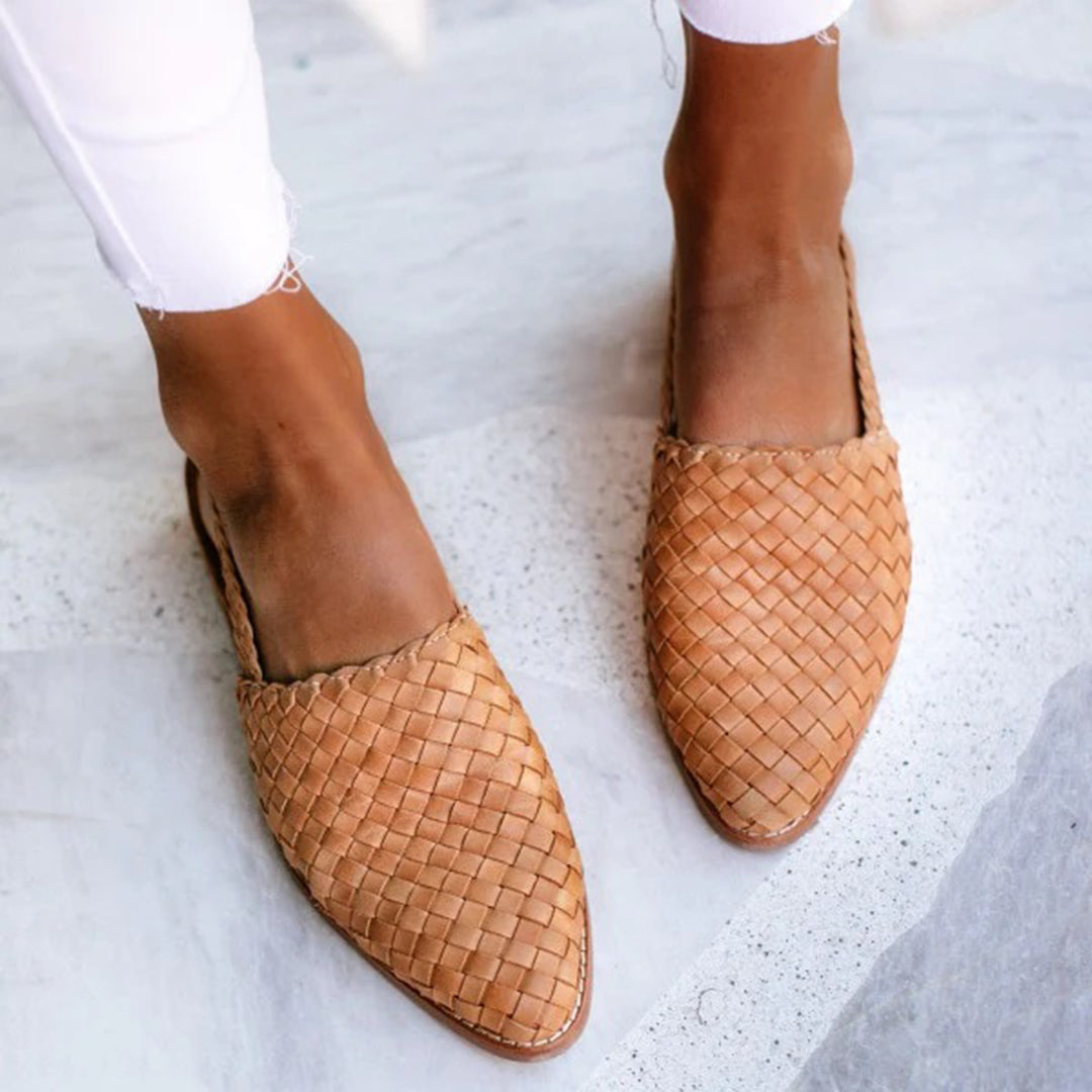 Mules Plates en Cuir Tressé Luxe Femme – Confort Pointu Slip-On