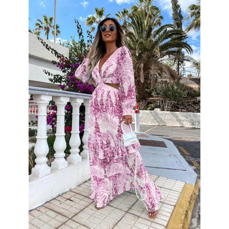 Women's maxi dress with long sleeves and cutouts - Bold and elegant