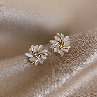 Boucles d Oreilles Opale Blanche Femme Luxe – Style Elegant Raffine et Lumineux.